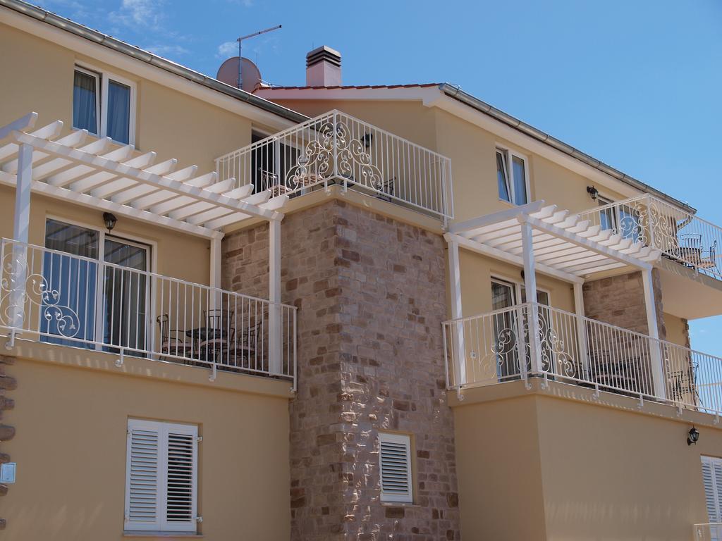 Guesthouse Olei Малинска Экстерьер фото