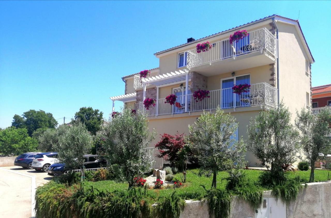 Guesthouse Olei Малинска Экстерьер фото
